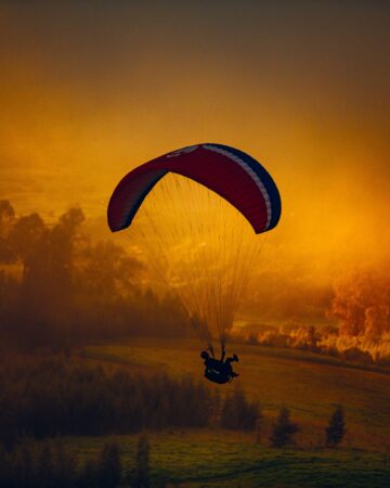 Paragliding 